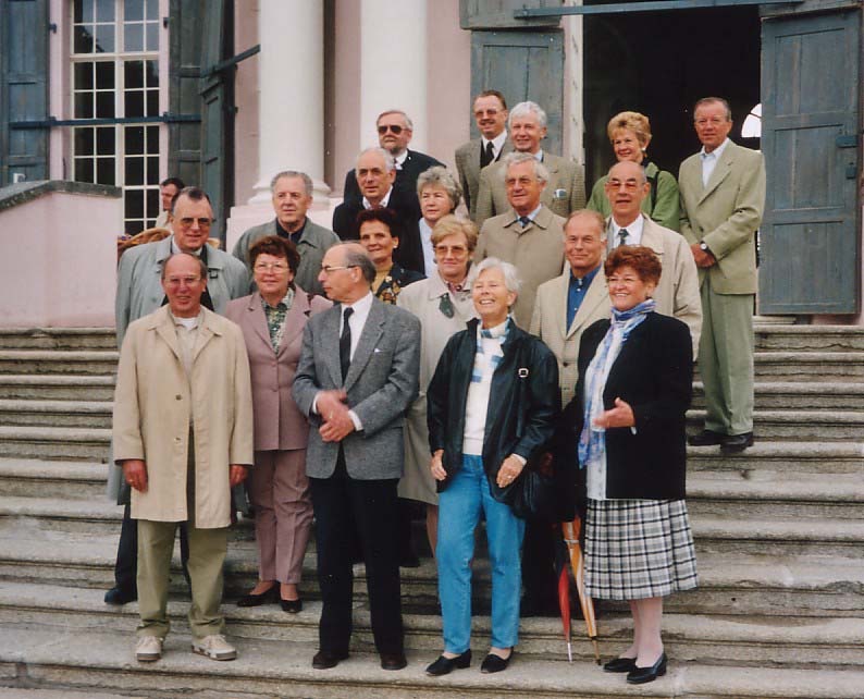 2000b.jpg