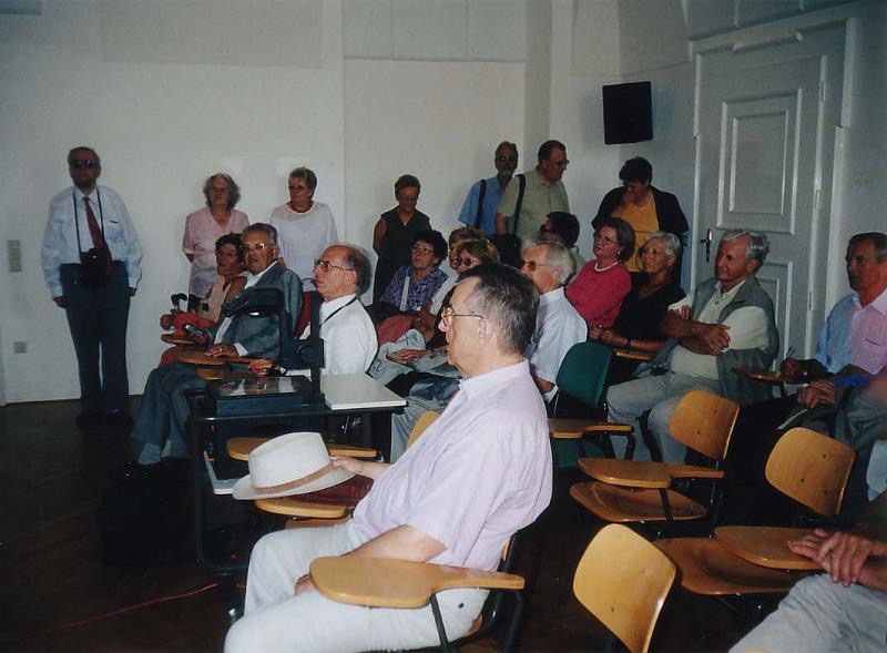 2002f.jpg
